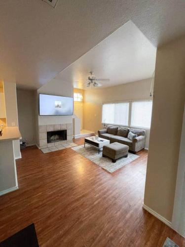 Hill Country Haven: Gateway to TXST and San Marcos in 聖馬可斯