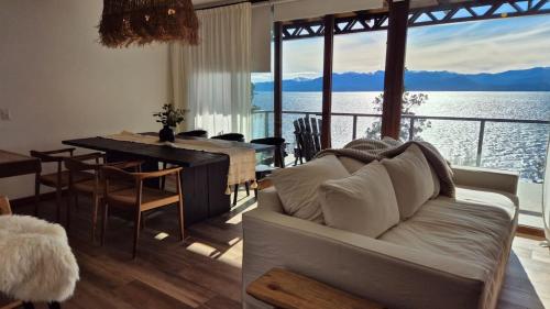 Barrancas de melipal edificio barrancas al lago bustillo km5 in ปลายา โบนิตา