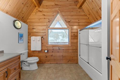 Epic 9-Bed Yellowstone Lodge Theater Bars Sauna & Ski Views - image 4