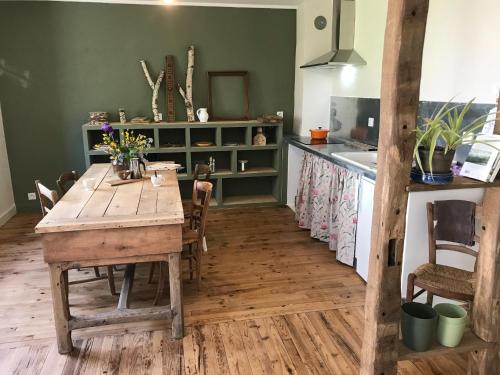 virtuve, Hilltop Haven in Parlan in Parlan