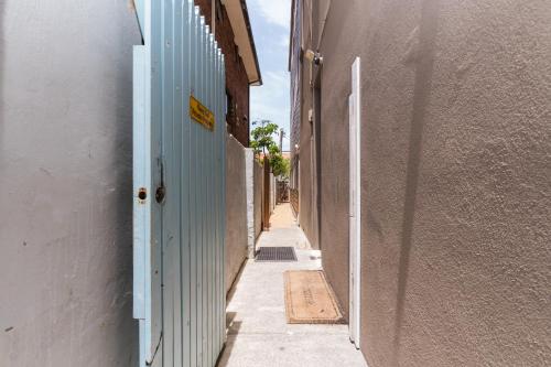 Manly Beach Guesthouse - image 8