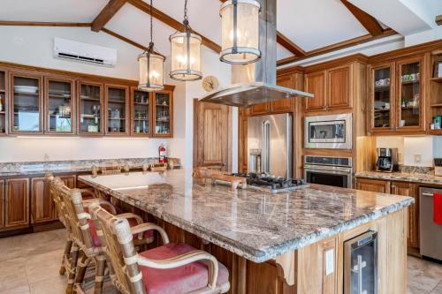 Plattegronden, Surfside Gecko - Large Oceanfront Villa with Pool Close to Village in Surfside