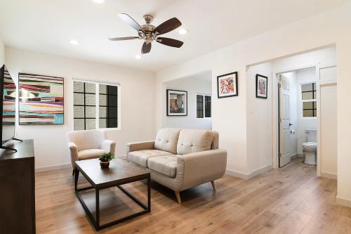 Freshly Renovated Studio for Two in the Heart of LA