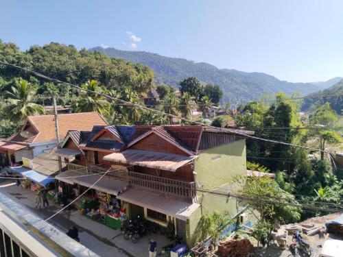 Khamfong Guesthouse in Pakbeng