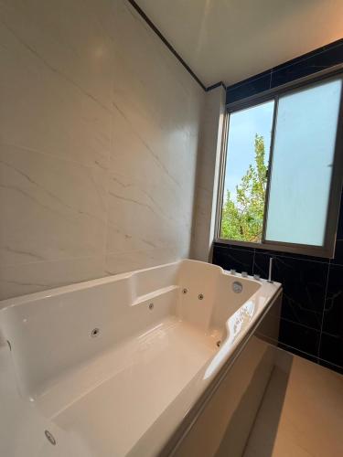 House near Suvarnabhumi Airport - image 11