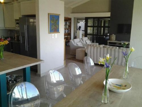 Comoditats, Dinvorae in Southbroom