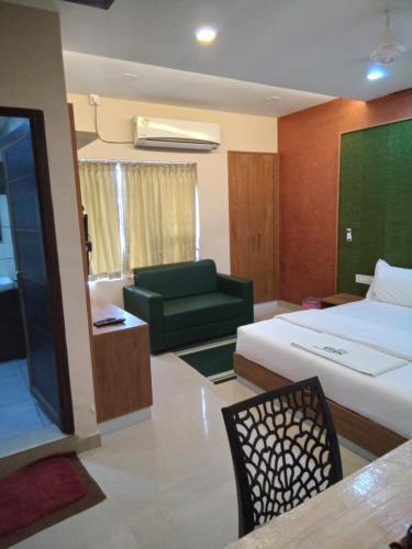 GRACE RESIDENCY in Puthanathani