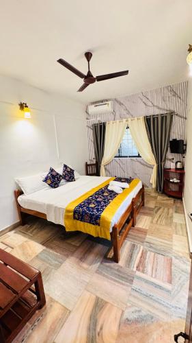 Scarlet's inn photo 2