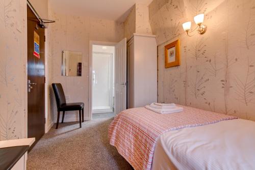 Windsor Park Promenade - image 9