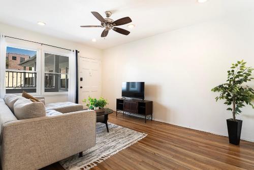 Affordable One-Bedroom Close to Pico and Beverly Hills