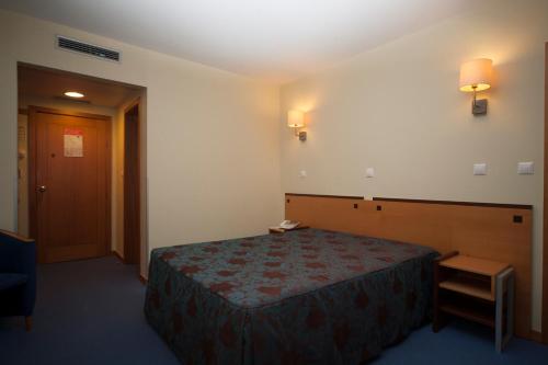 1 double bed