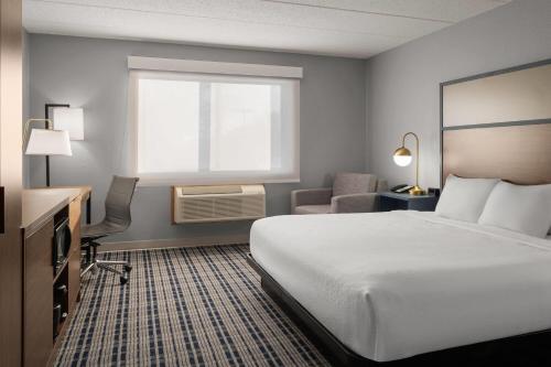 AmericInn by Wyndham Grand Forks - image 10