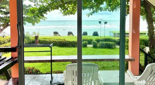 ซี ฟลาวเวอร์ รีสอร์ต (Sea Flower Resort) in เกาะช้าง