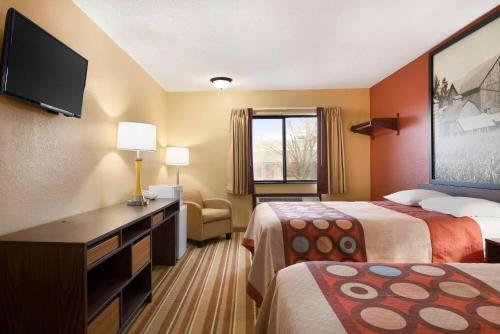 Super 8 by Wyndham Rantoul in Rantoul, USA