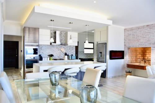 Foreshore 2 Sea View Holiday accommodation in Rand Rifles