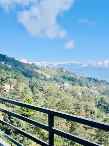 شرفة/ تراس, The Himalayan Ridge in Baluwapati Deupur