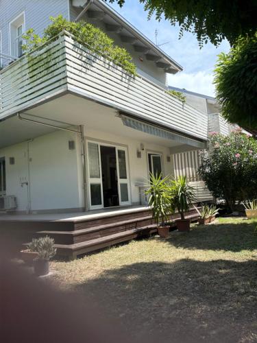 Casa con giardino, Cervia