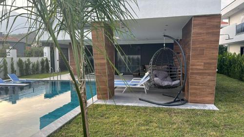 Villa Deluxe – khách sạn tại Camyuva
