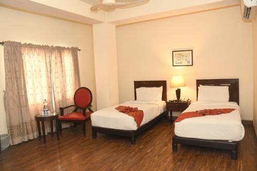 Royalton Hotel Rawalpindi - image 5