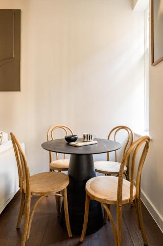 The Soho Apartment by HoK Living - image 5