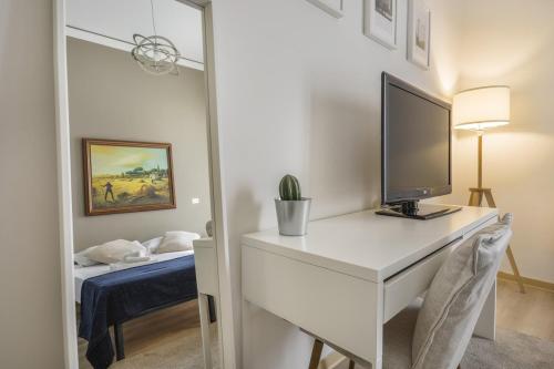 Family Apartment in the Heart of Florence - image 2