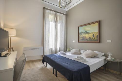 Family Apartment in the Heart of Florence - image 3