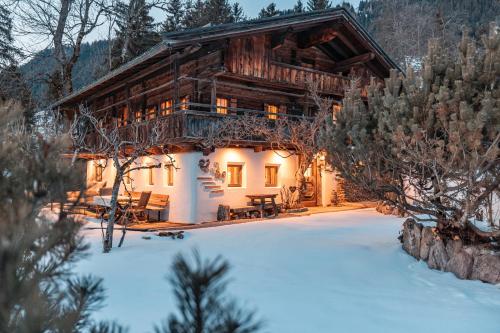 Hunters Lodge Chalet Superior in 阿爾卑巴赫