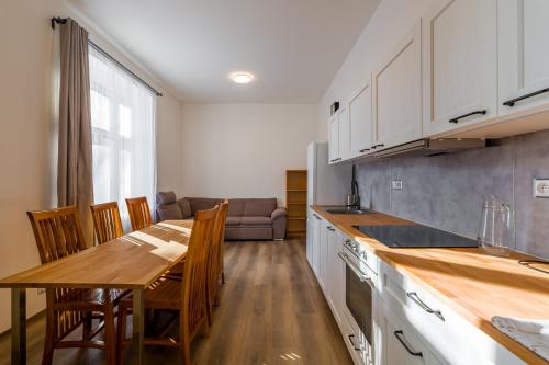 Konyha, JpBa Jiřetín pod Bukovou apartmány (JpBa Jiretin pod Bukovou apartmany) in Albrechtice V Jizerskych Horach