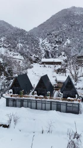 AĞARaN SUİT BUNGALOV