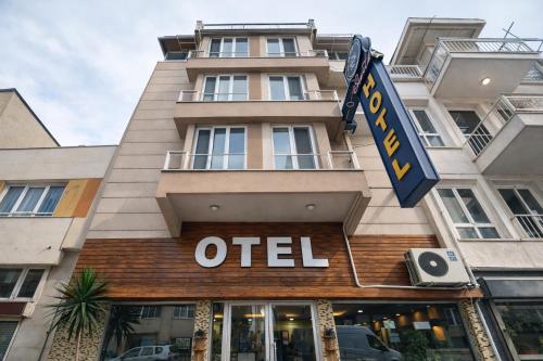 NEZİH SUİTS OTEL, Antalya