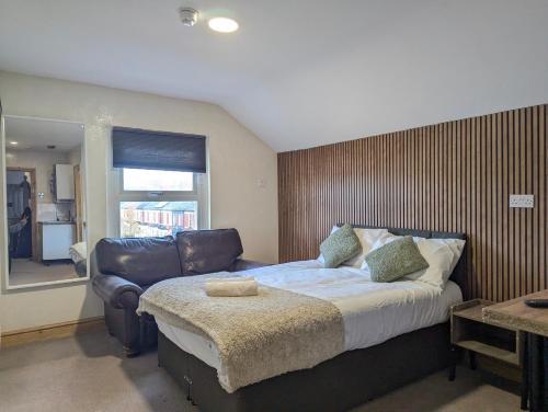 Inner-City Bedsits Flat 6 to 9