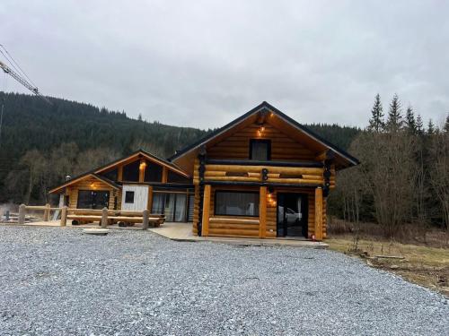Panoramic Chalet in Carlibaba