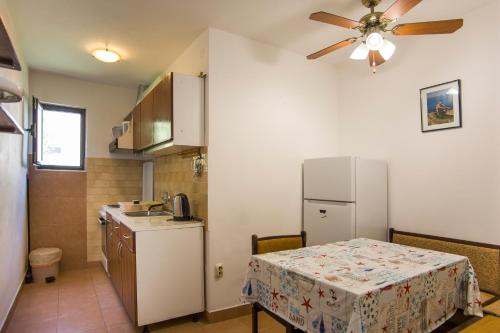 Apartments Villa Ana - image 4