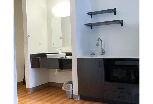 Studio 6  Indianapolis, IN - Southport – Indianapolis, IN