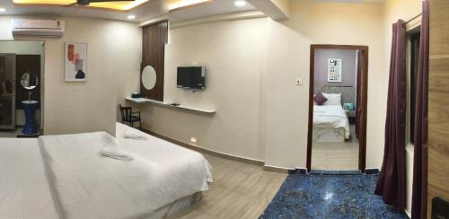 2 bedrooms, 3 beds