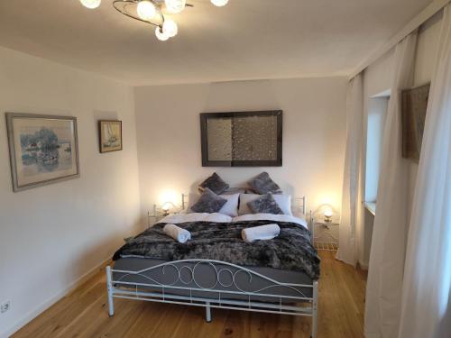 Elegantes Haus, Bikes, ruhig, Garten, Seenähe, ab 6 Jahre (Elegantes Haus, Bikes, ruhig, Garten, Seenahe, ab 6 Jahre) in Starnberg