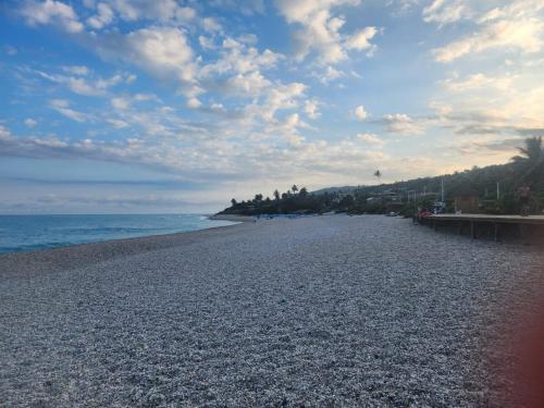 2 Bdrm, Wi-fi, Hot Water Near Beach and River, 2R in Los Patos