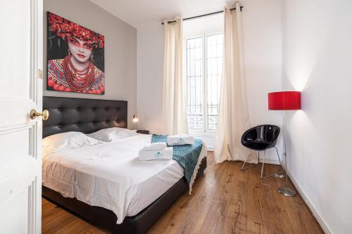 MY CASA - ETATS UNIS 892 - Spacious flat on Sea front w AC - Tap to explore photos