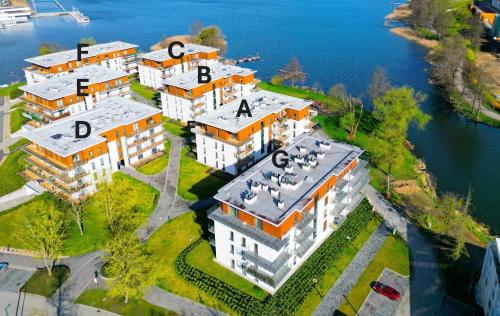 Marina Luna - widok na jezioro, parking podziemny, winda, Netflix, Max in Ilawa