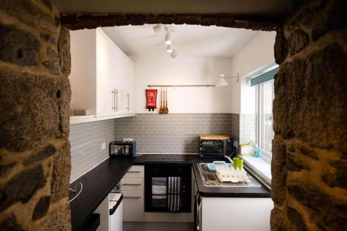 Smugglers Cottage in Penryn Nr Falmouth in Penryn