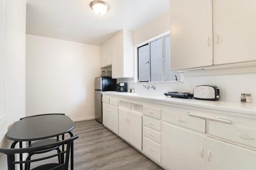 Comfortable 1B 2beds Retreat Near Beverly Hills