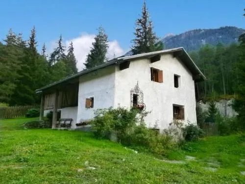 Holiday Home Alte typische Engadinermühle by Interhome in Crusch, Schweiz