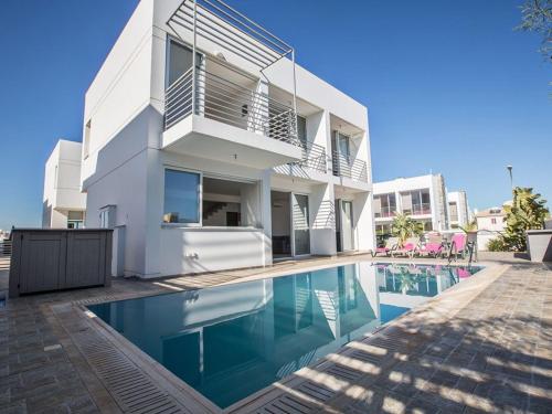 Holiday Home Protaras Perle Villa PE15 by Interhome in 파랄림니