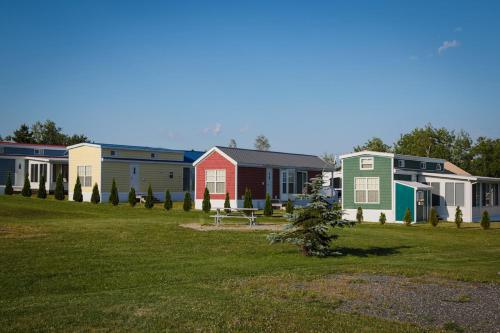 Narrows Too Camping Resort Loft Cottage 12 - main image