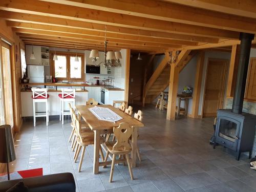 Chalet le Caribou Rouge in Saint Nicolas La Chapelle