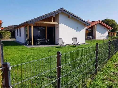 Holiday Home N4 Haus in Nordseenähe mit Terrasse und Garten by Interhome in Großwürden, Deutschland