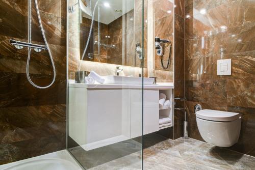 Regency Triple Room