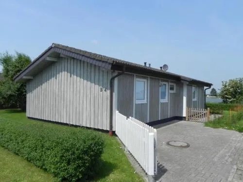 Holiday Home B4 direkt am Binnensee- Seeblick by Interhome in Großwürden, Deutschland