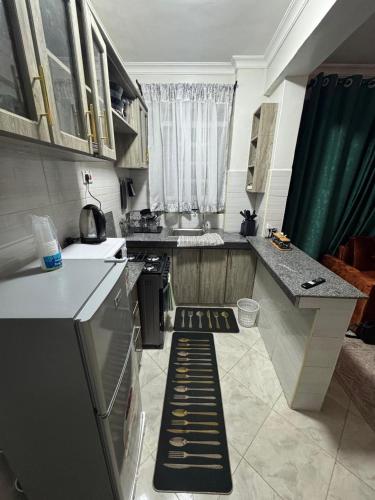 kj suites in Meru