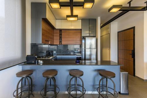 Lovely 1 BR Home in Faqra in 칼엔비안